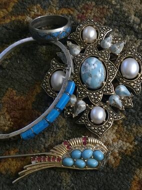 Vintage Turquoise, Pearl & Gold, Silver Jewelry And  Brooch Set